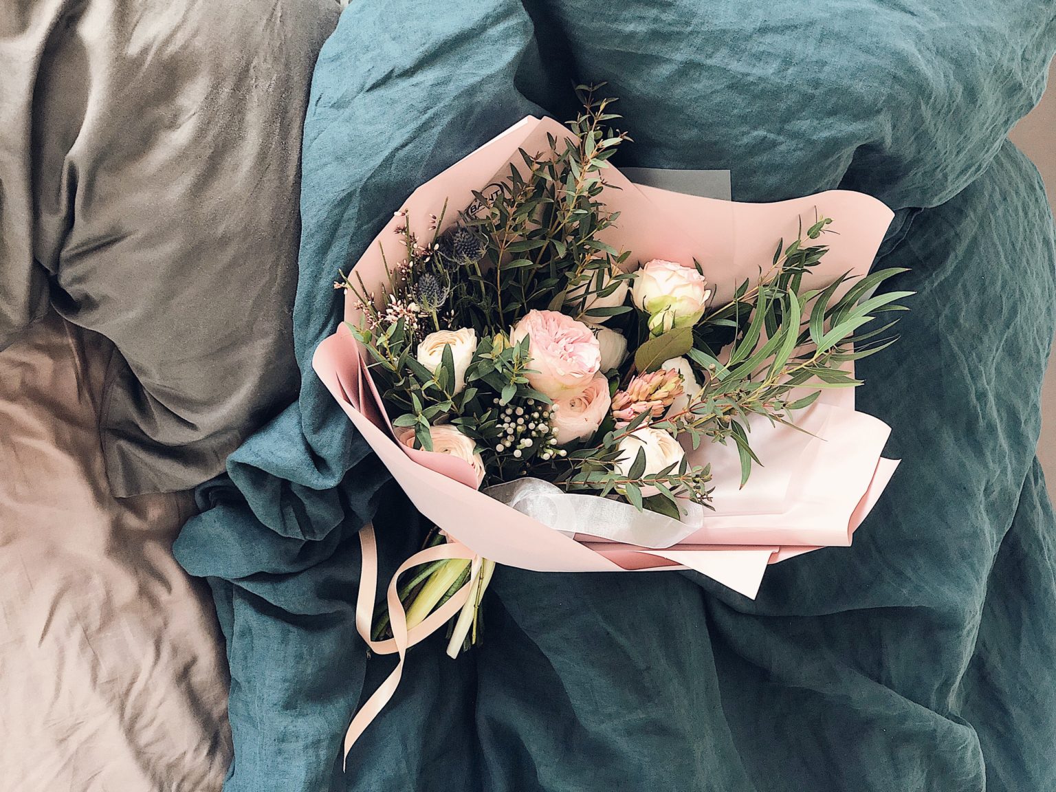 4 anledningar till att du bör ha färska blommor hemma